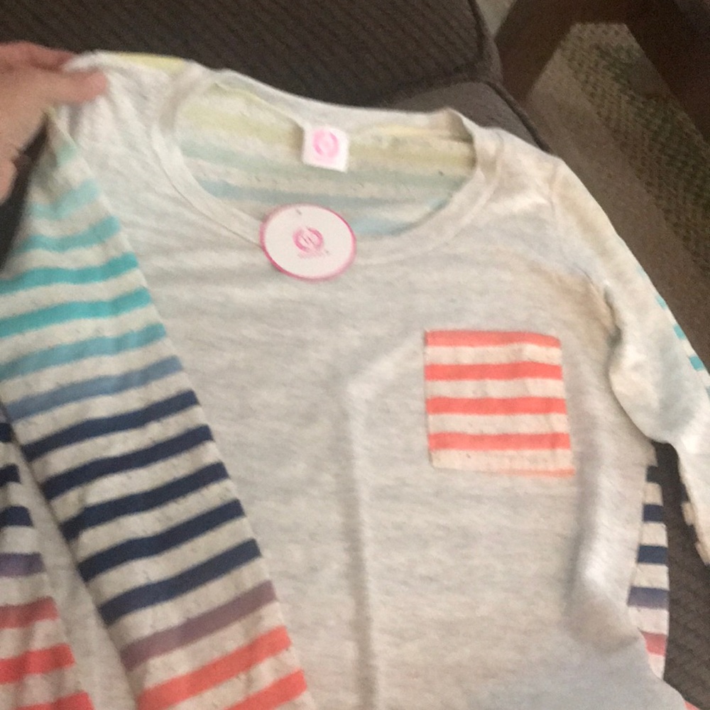 Long sleeve T— striped sleeves & back. ADORABLE!